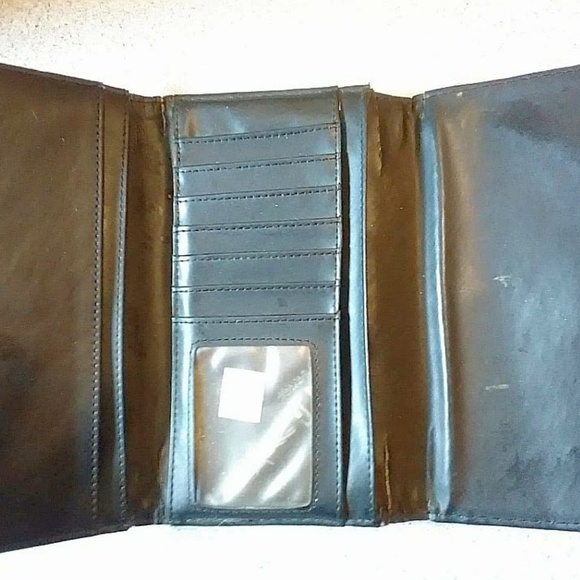 Purses - Picture 3 of 8